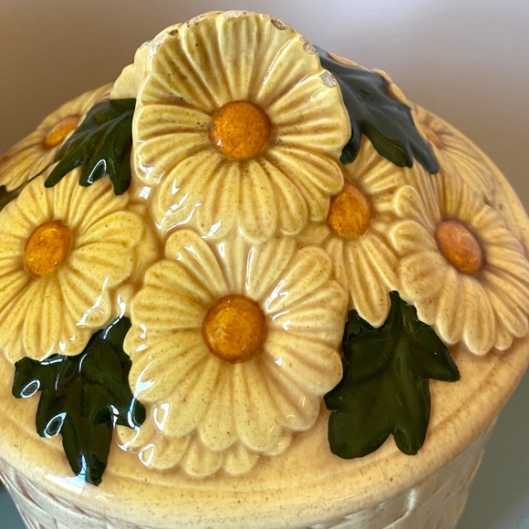 SOLD VTG Kitchen Canisters Ceramic Daisy Flower Basket 70s Jars Retro Kitchen De - Picture 5 of 10
